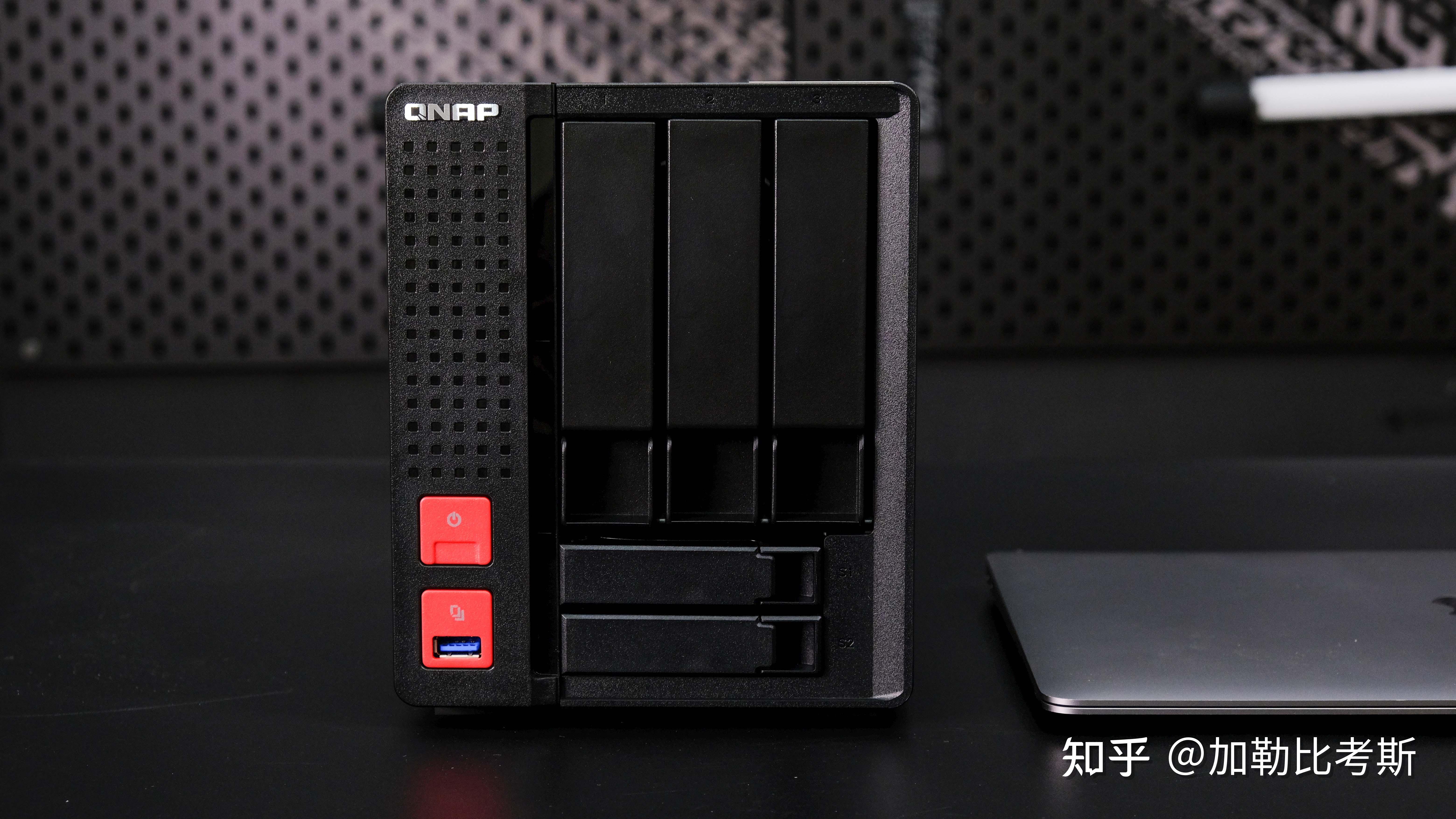 威联通NAS新手怎么入门?插图 威联通NAS新手怎么入门?插图