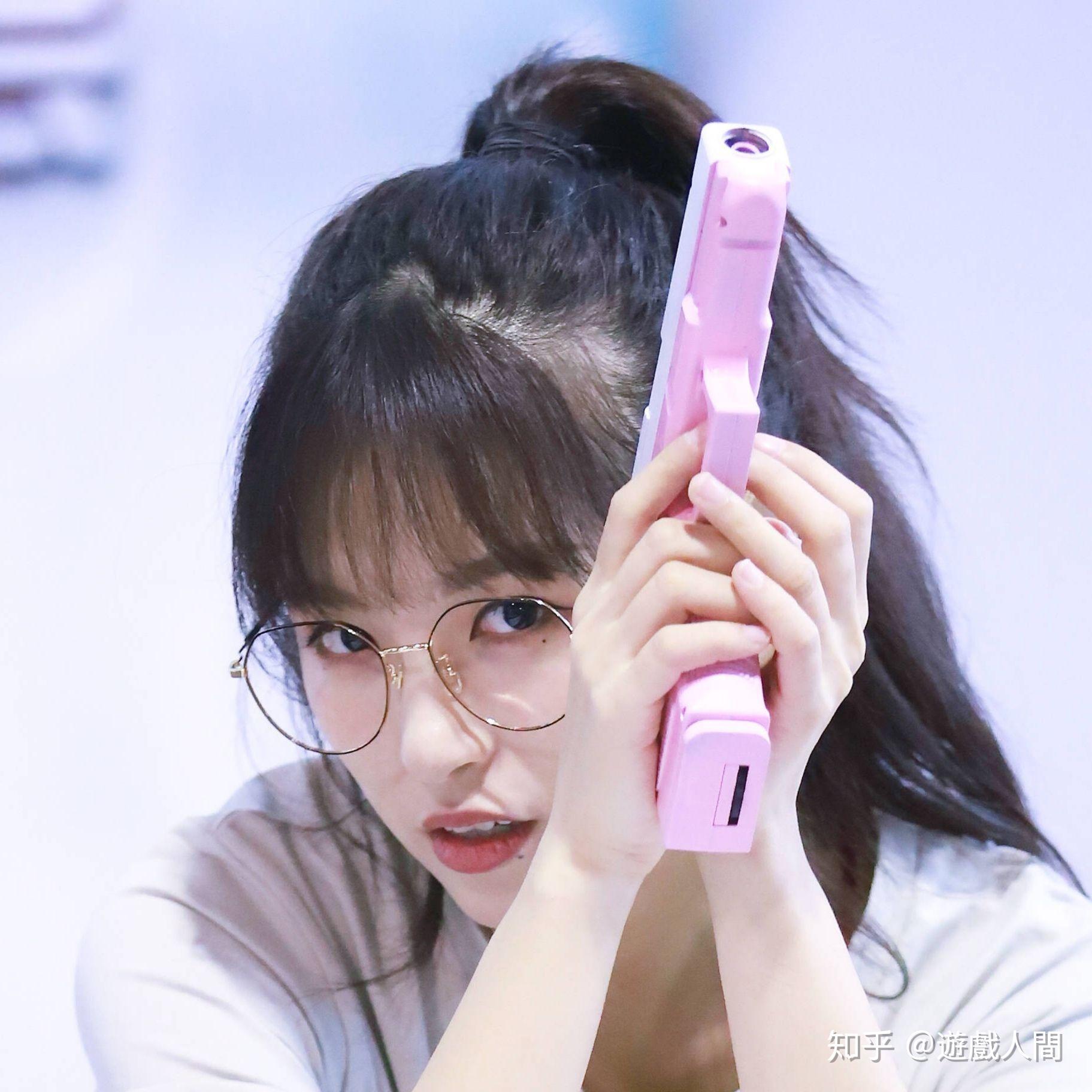 如何评价snh48孔肖吟的颜