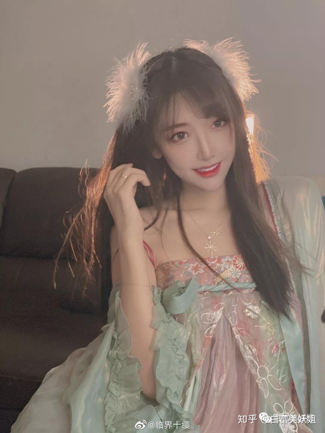 如何看待临界十缨和罗西这对情侣?