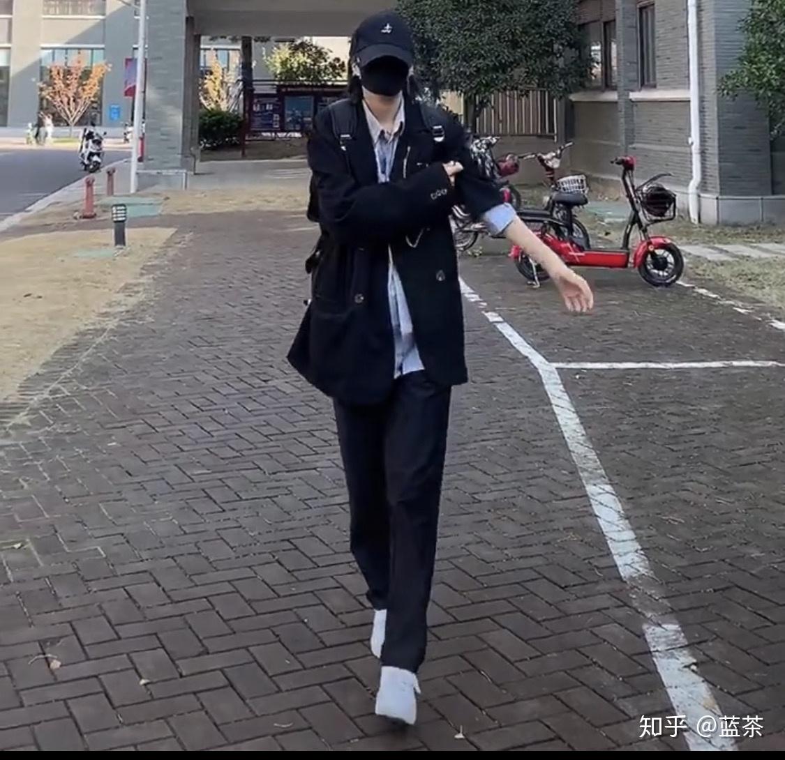 抖音唱姐的黑色裤子什么牌子哪里能买求大神告知