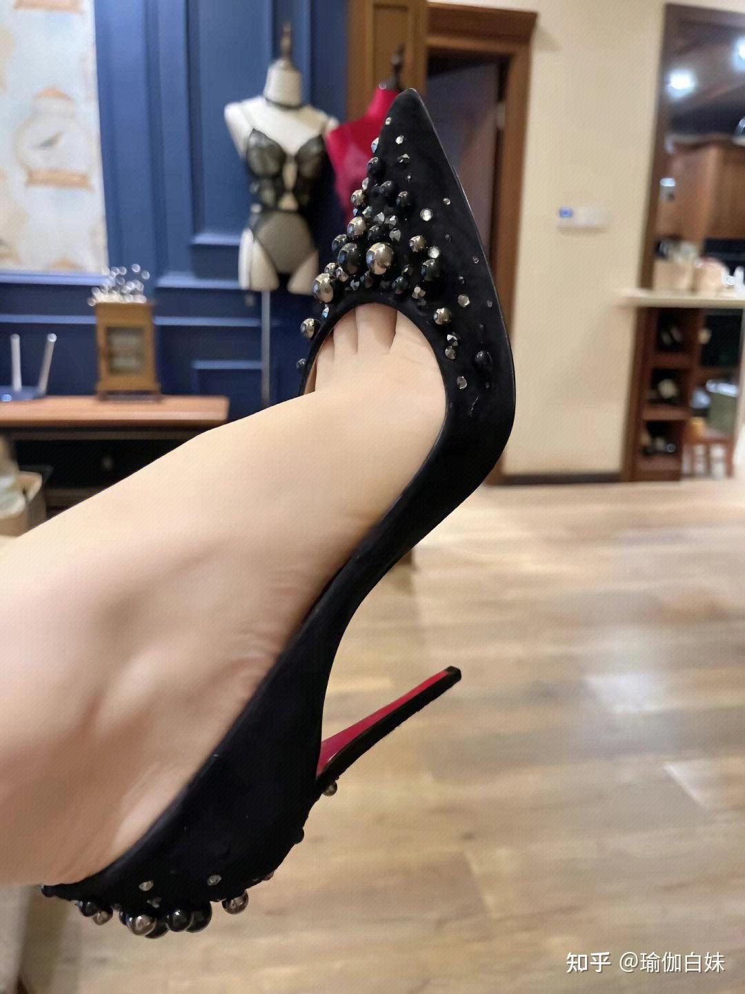 女生的脚能有多好看? - 知乎