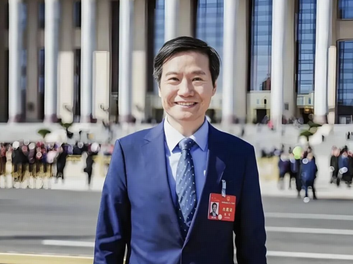 代表雷军建言「驾考增加智驾内容」，你赞同吗？若调整，你觉得该考些什么？