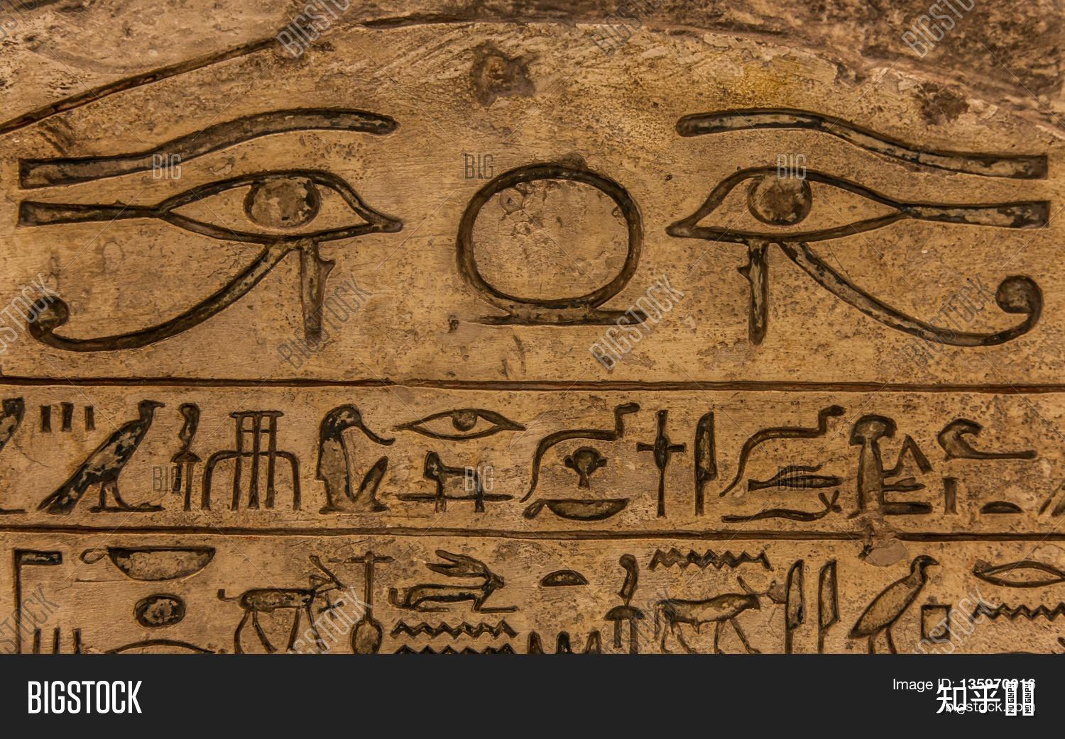 好看的文字(包括人造语言的文字)有哪些? - 知乎