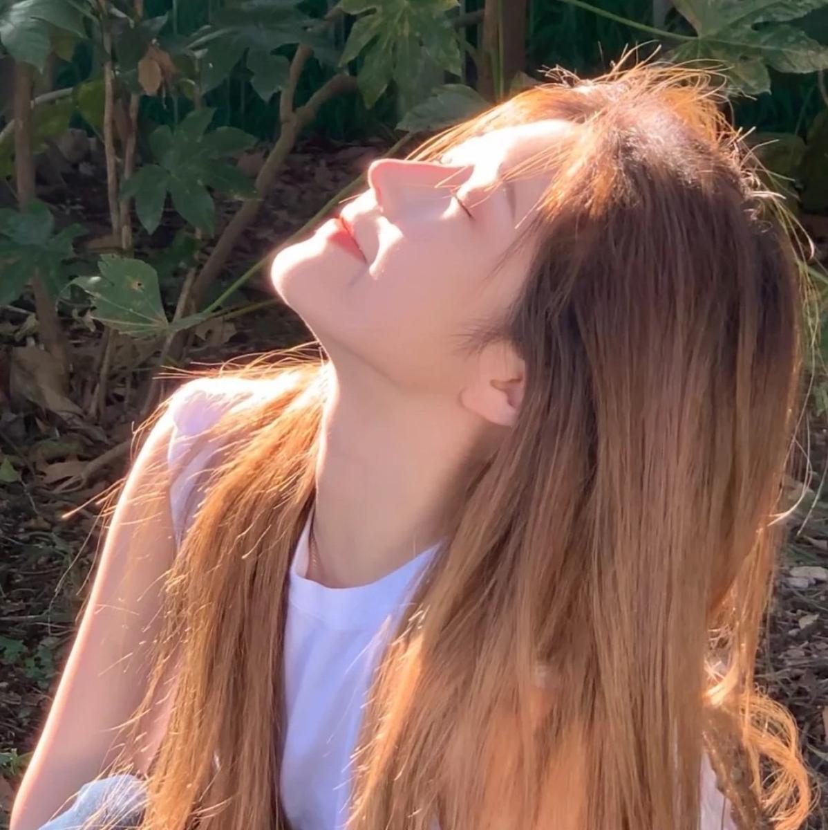 有没有超级好看的女生头像? - 知乎