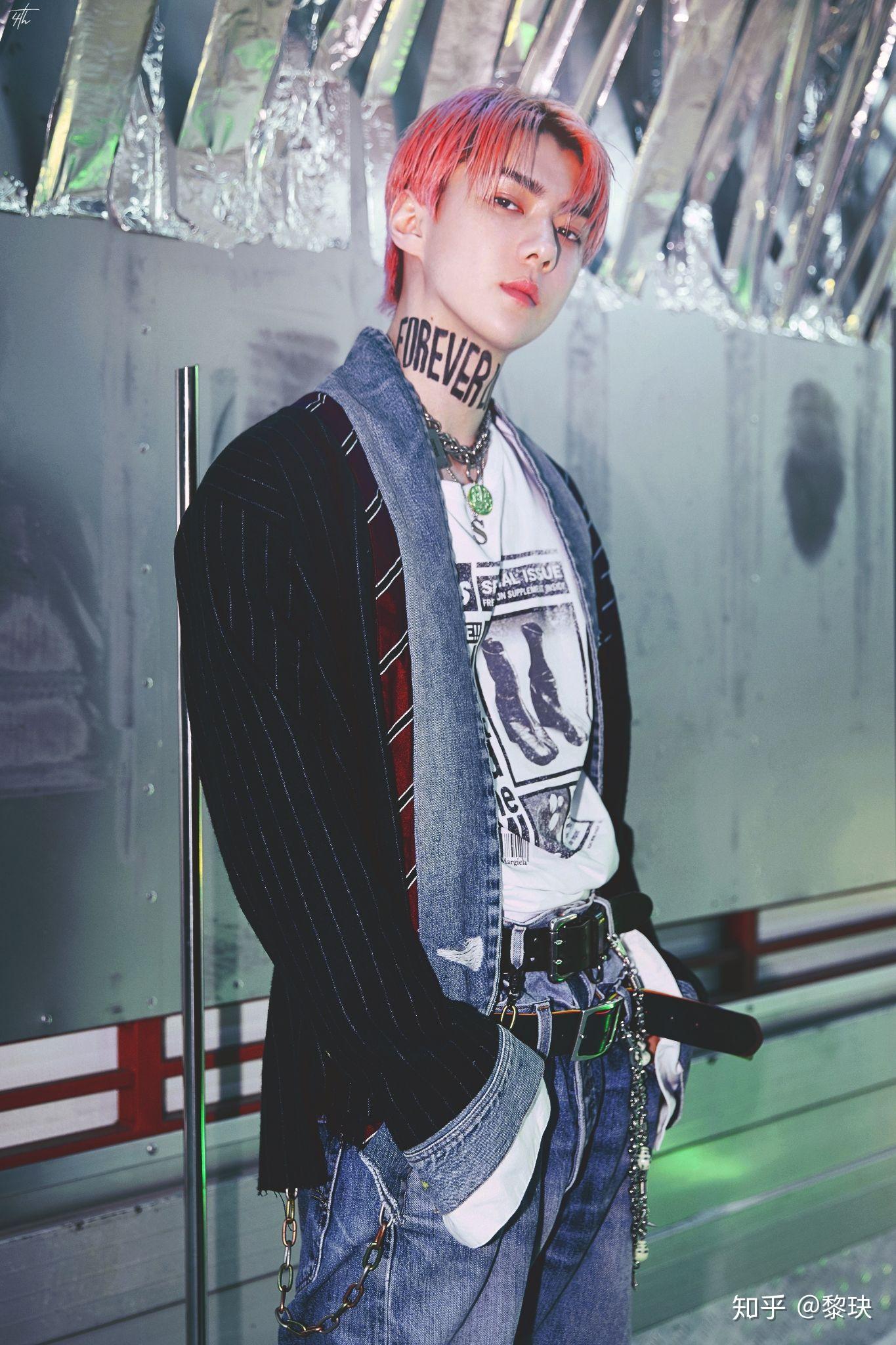 如何评价吴世勋solo单曲《on me》? - 知乎