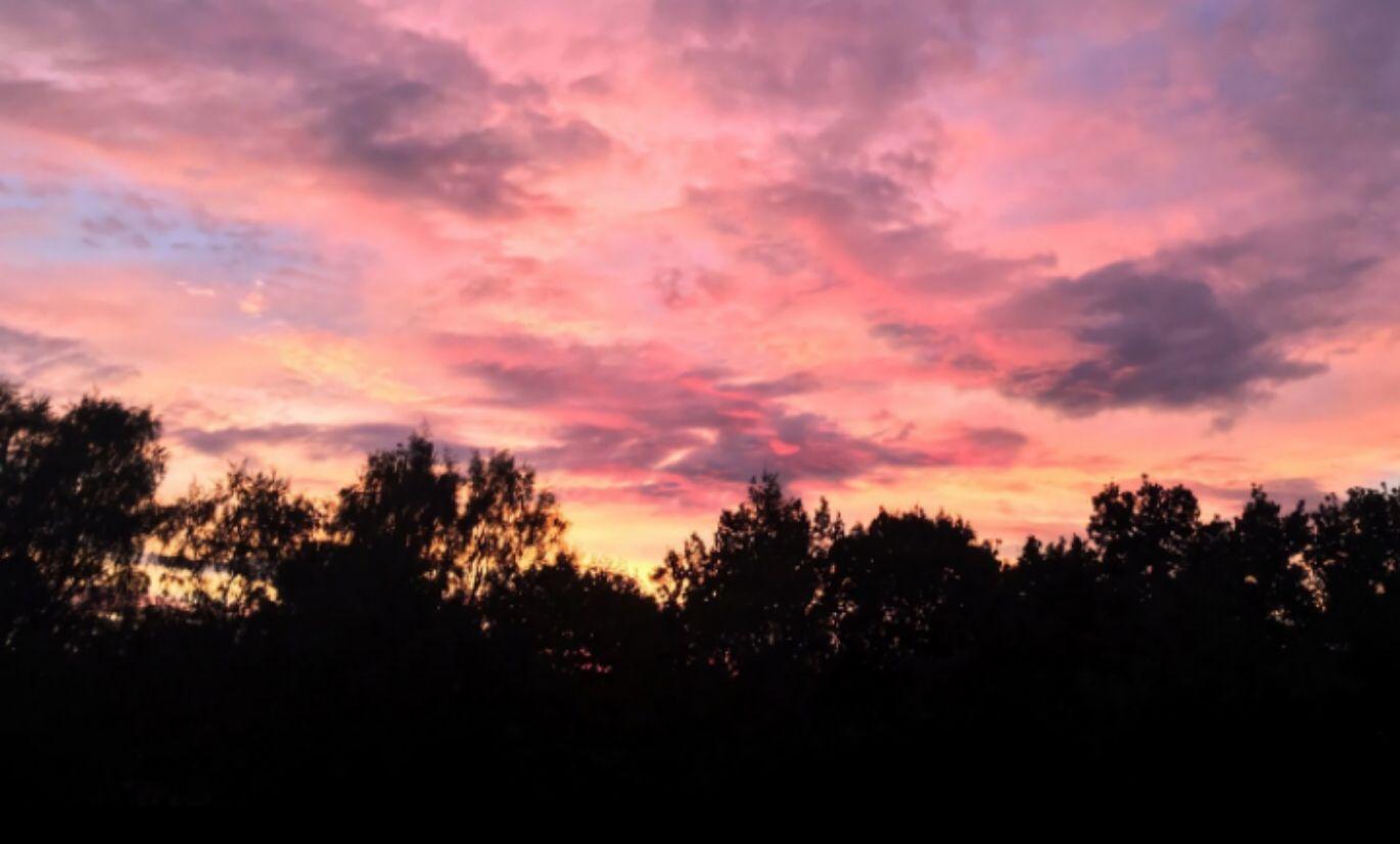 有没有好看的锁屏壁纸啊