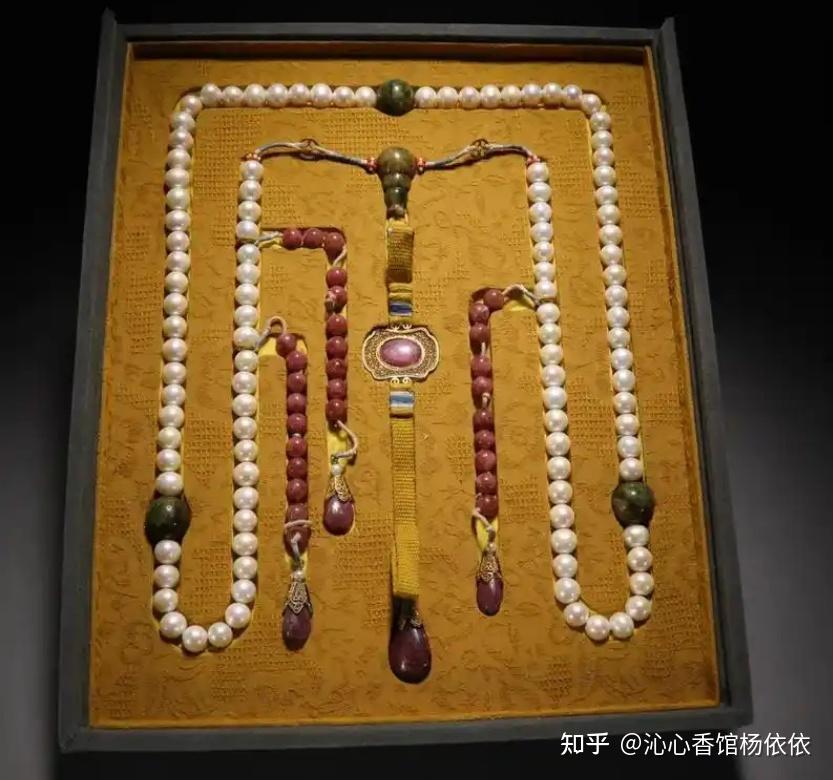 清朝皇帝的朝珠:身份的象征与文化的传承! - 知乎