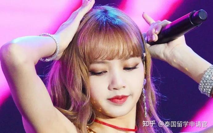 Lisa是泰国和哪的混血？lisa多高多重 Lisa身材比例数据 - 知乎