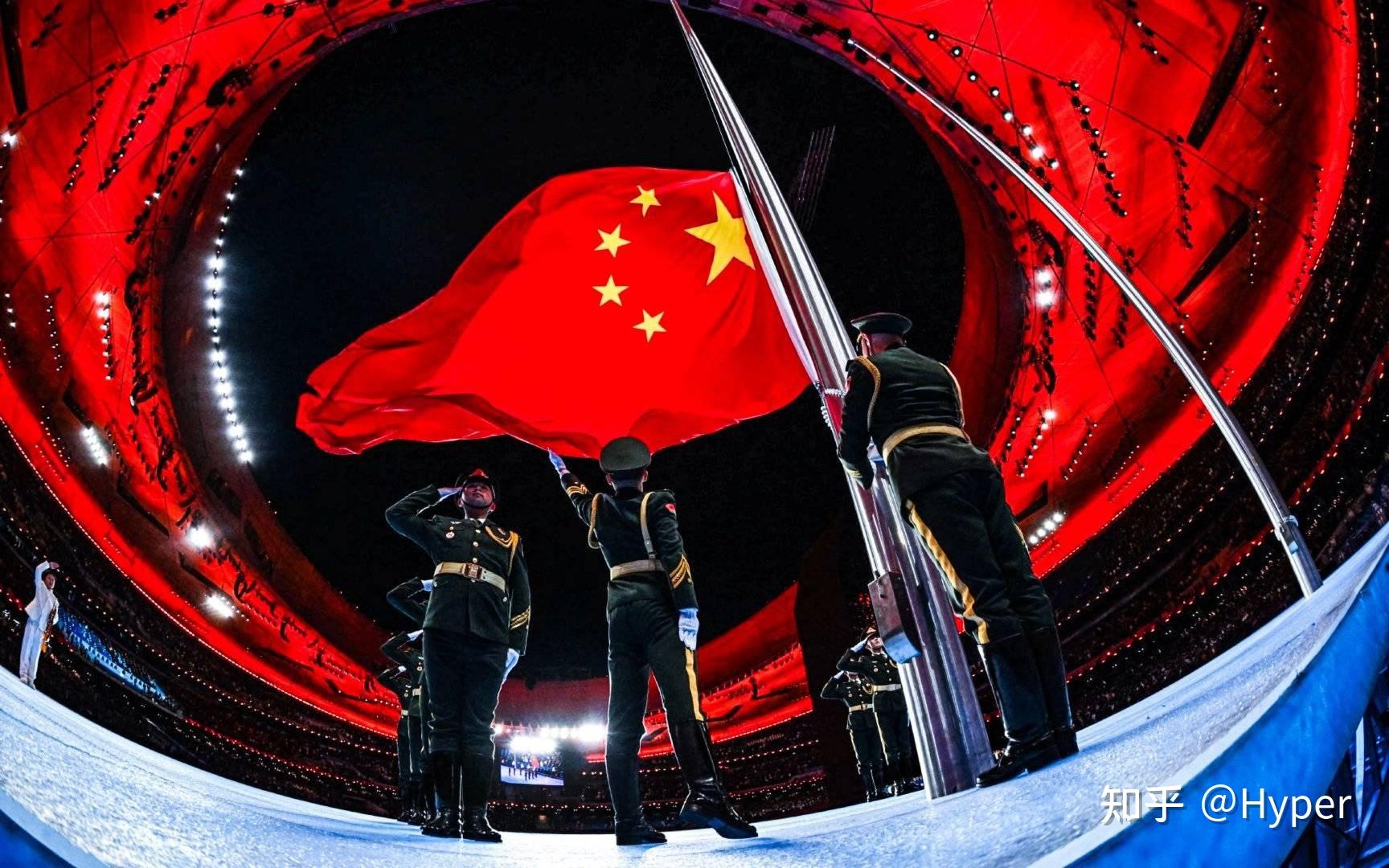 有什么又红又专或者说正能量的红色头像或壁纸推荐?