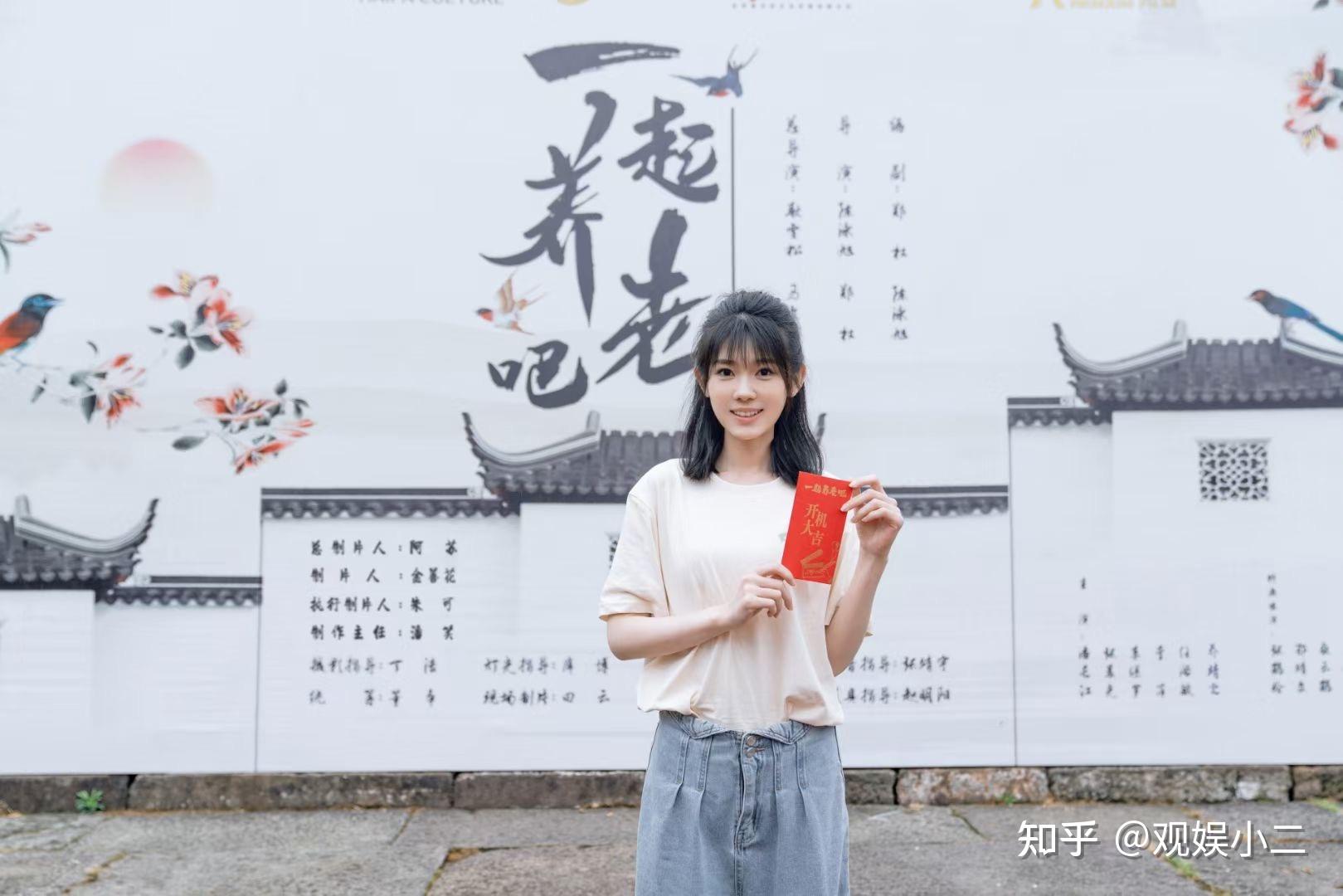 孵化而来,讲述了为完成妻子遗愿的罗建华(车保罗),在潘黄河(潘长江饰)