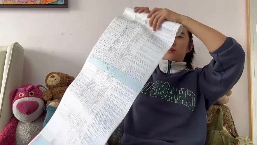 网红博主一年读704本书被打假，暴露出「书籍推荐」的哪些乱象？除了读书博主，还有哪类型的博主值得打假？