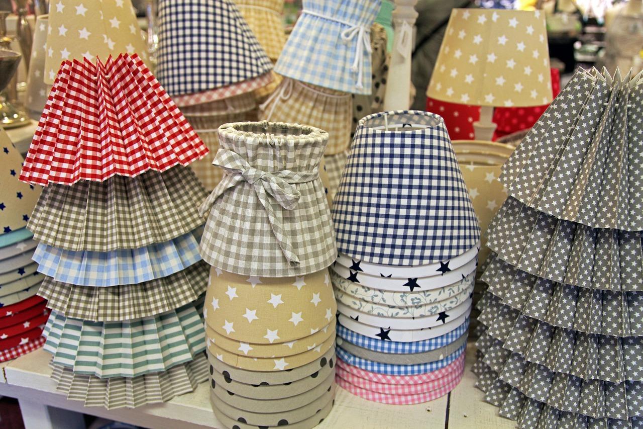 吸顶灯灯罩怎么清理