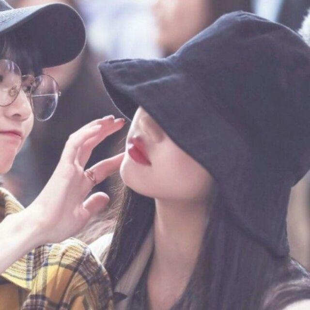 有哪些好看的女同情侣头像? - 知乎