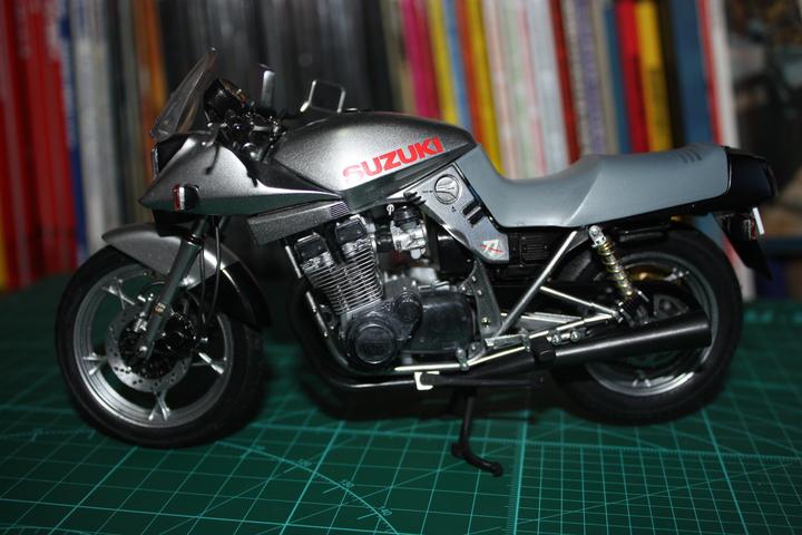 1980年震惊科隆车展的GSX1100S KATANA（铃木刀） - 知乎