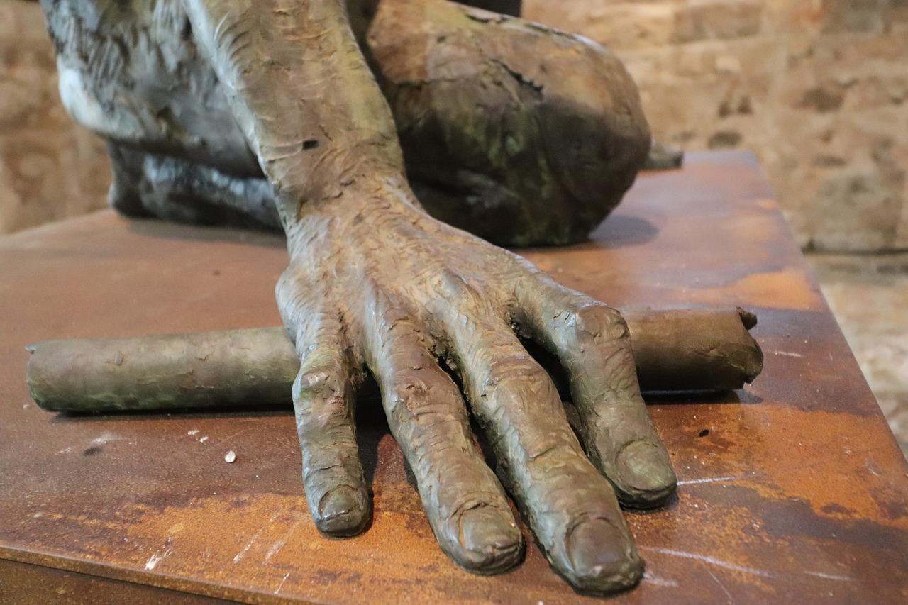 树脂盆景如何流烟