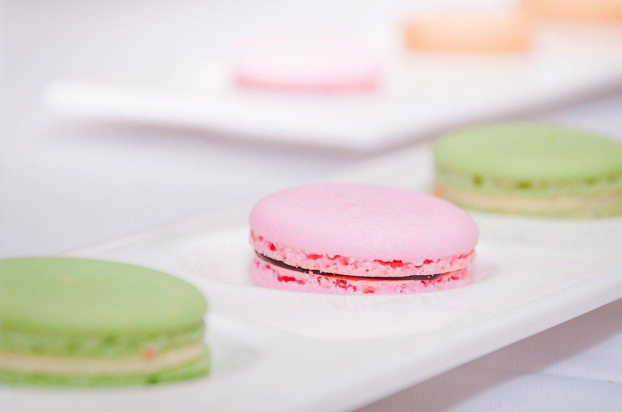 2. 马卡龙配水果