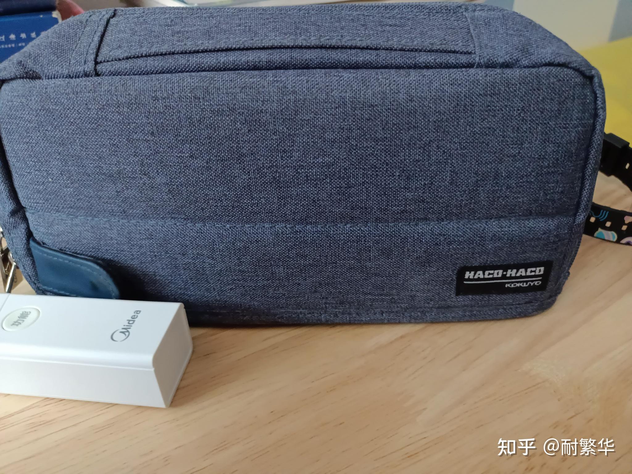 国誉haco大号笔袋放学校的桌子上会占地方吗