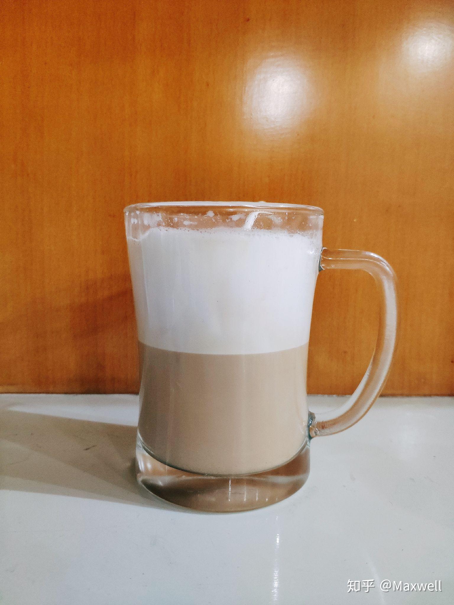 咖啡中牛奶奶泡和咖啡多层的效果如何形成