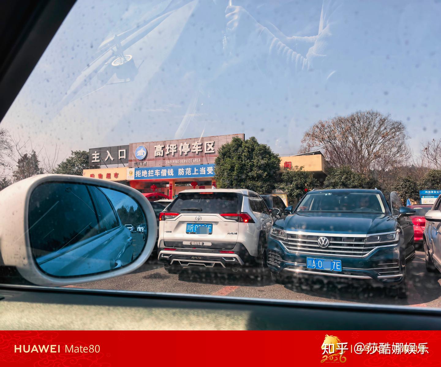 「车讯」汽车12年增重近400公斤?为什么汽车越来越重,车身越来越宽,从喜欢新车,到很难喜欢开车,转弯调头时像是捧了个“定时炸弹”,新手司机停车越来越难,到回归正常尺寸比例设计,究竟还有多远?
