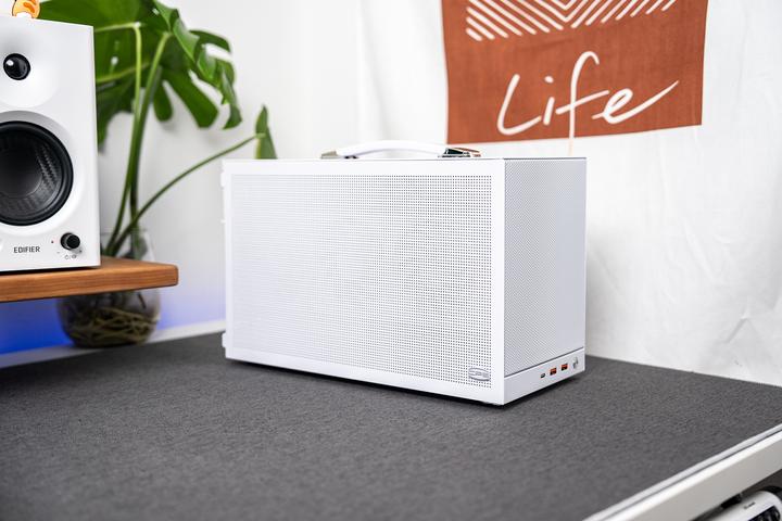 打造性能均衡的ITX小钢炮，超频三新蜂鸟3机箱装机- 知乎