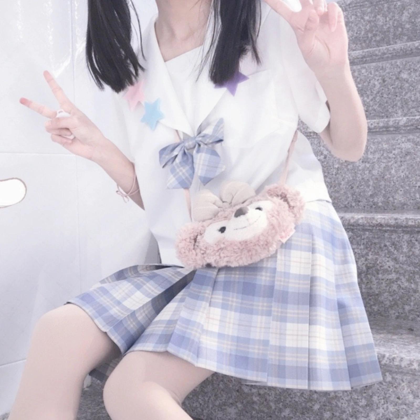 有没有那种穿jk的女头像