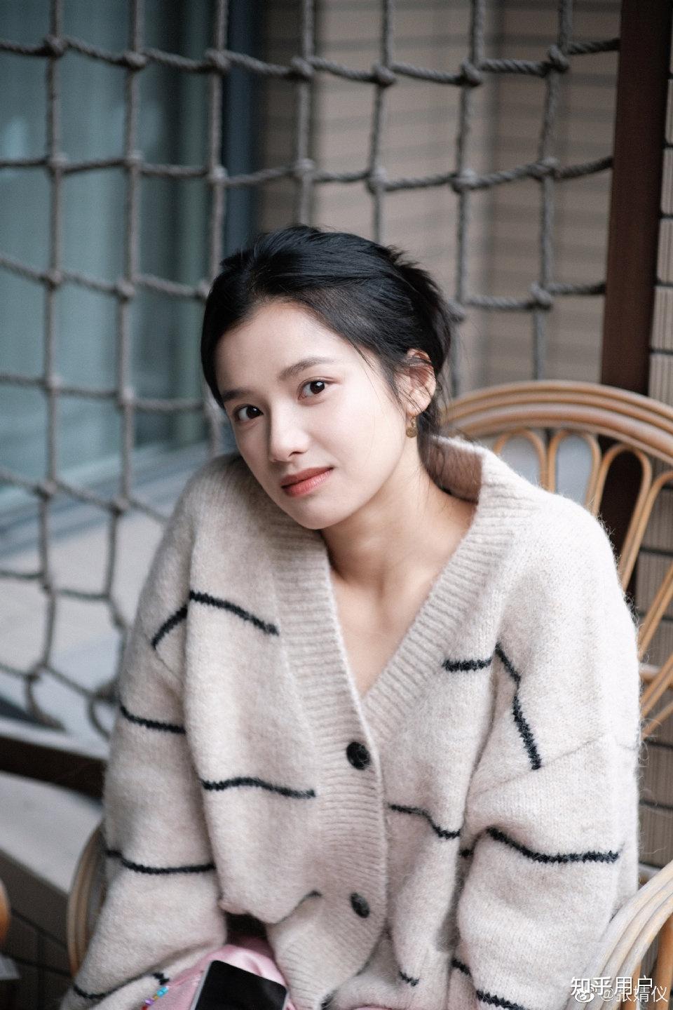 如何客观评价张婧仪的颜值她算几分的美女风犬里把