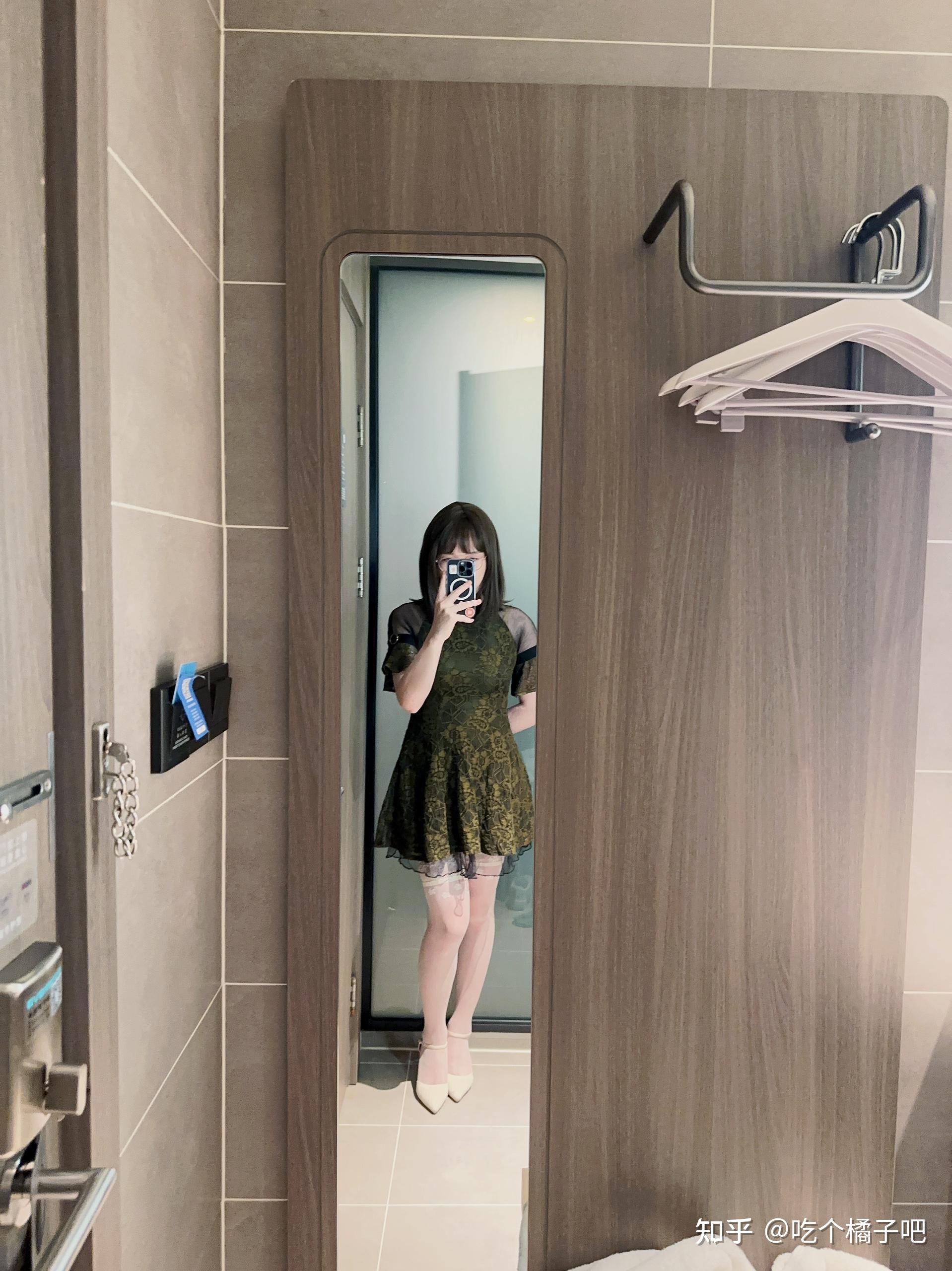 女装大佬重点部位怎么藏起来? - 知乎