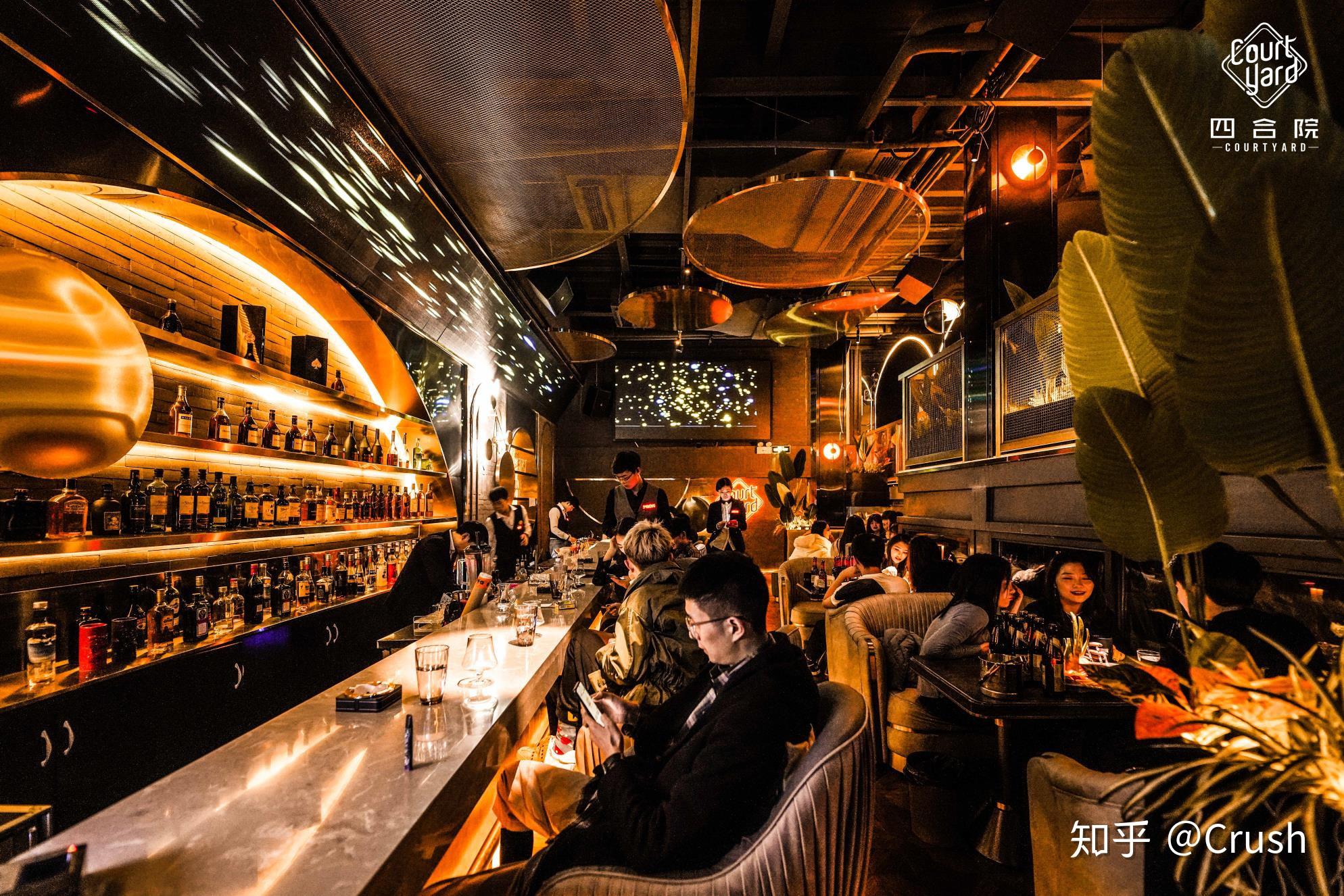 成都哪里酒吧比较集中又好玩?