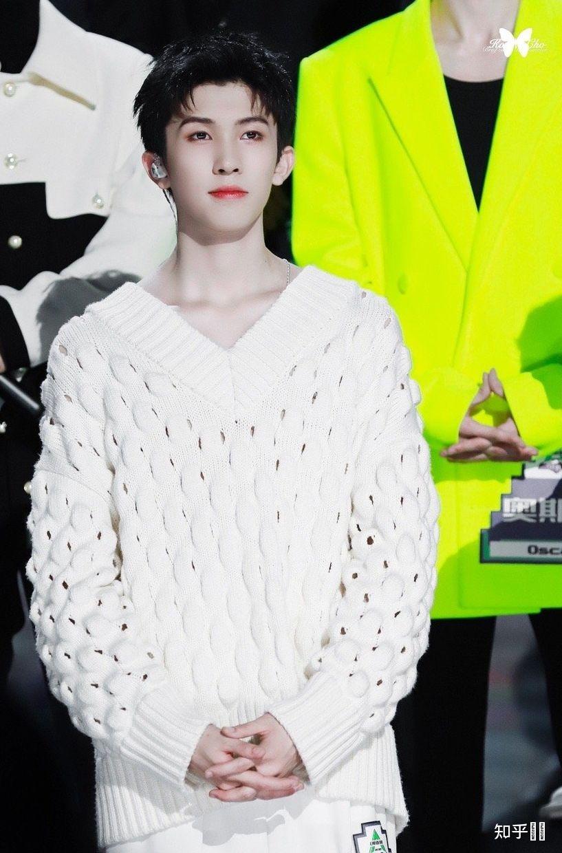 没人觉得宋亚轩跟林墨(黄其淋)很像吗? - 知乎