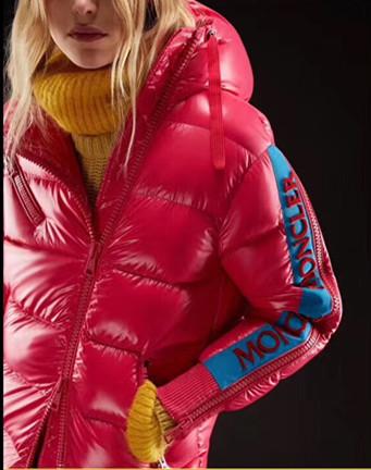 Moncler on sale liriope red