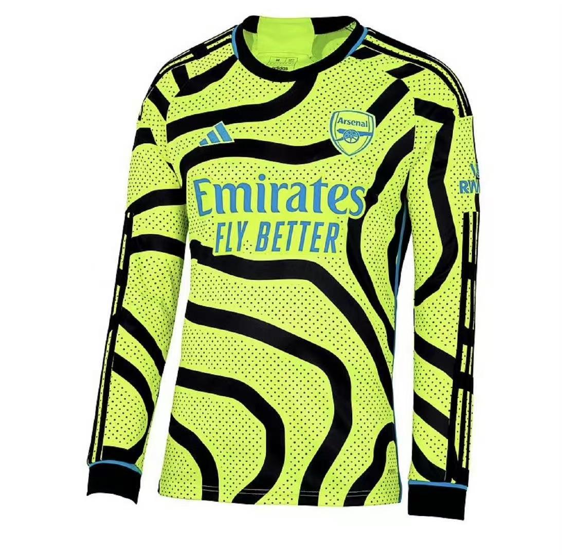 阿森纳发布新赛季客场球衣:抓眼荧光黄底色,搭配蓝黑线条,你认为这件