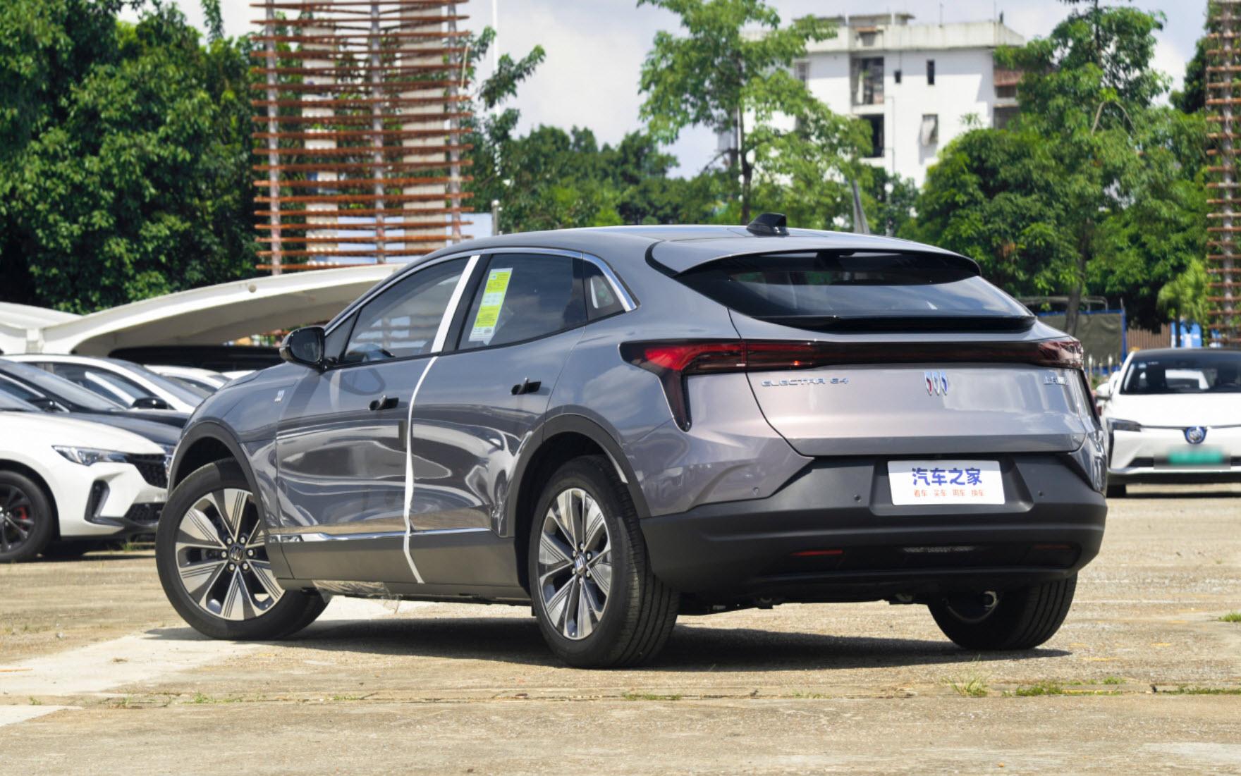 定位中大型轿跑 suv, 别克 e4 怎么样?