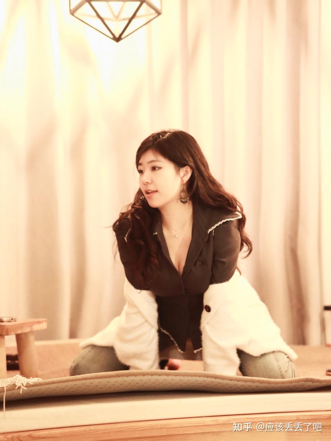 有一个超级漂亮的女朋友是一种什么体验