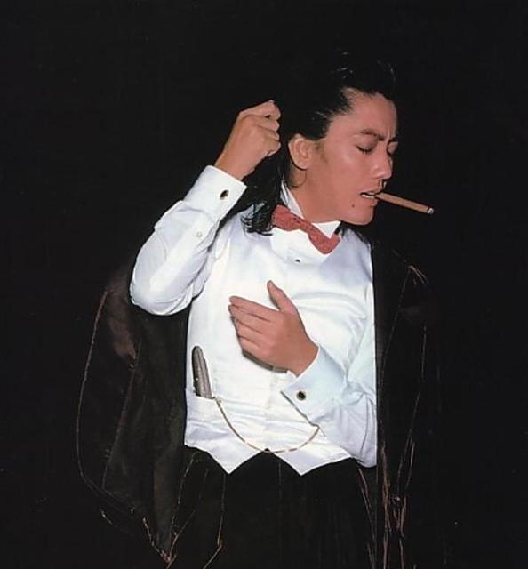 泽田研二在日本乐坛是怎样的存在?可以具体的介绍一下他的经历吗?