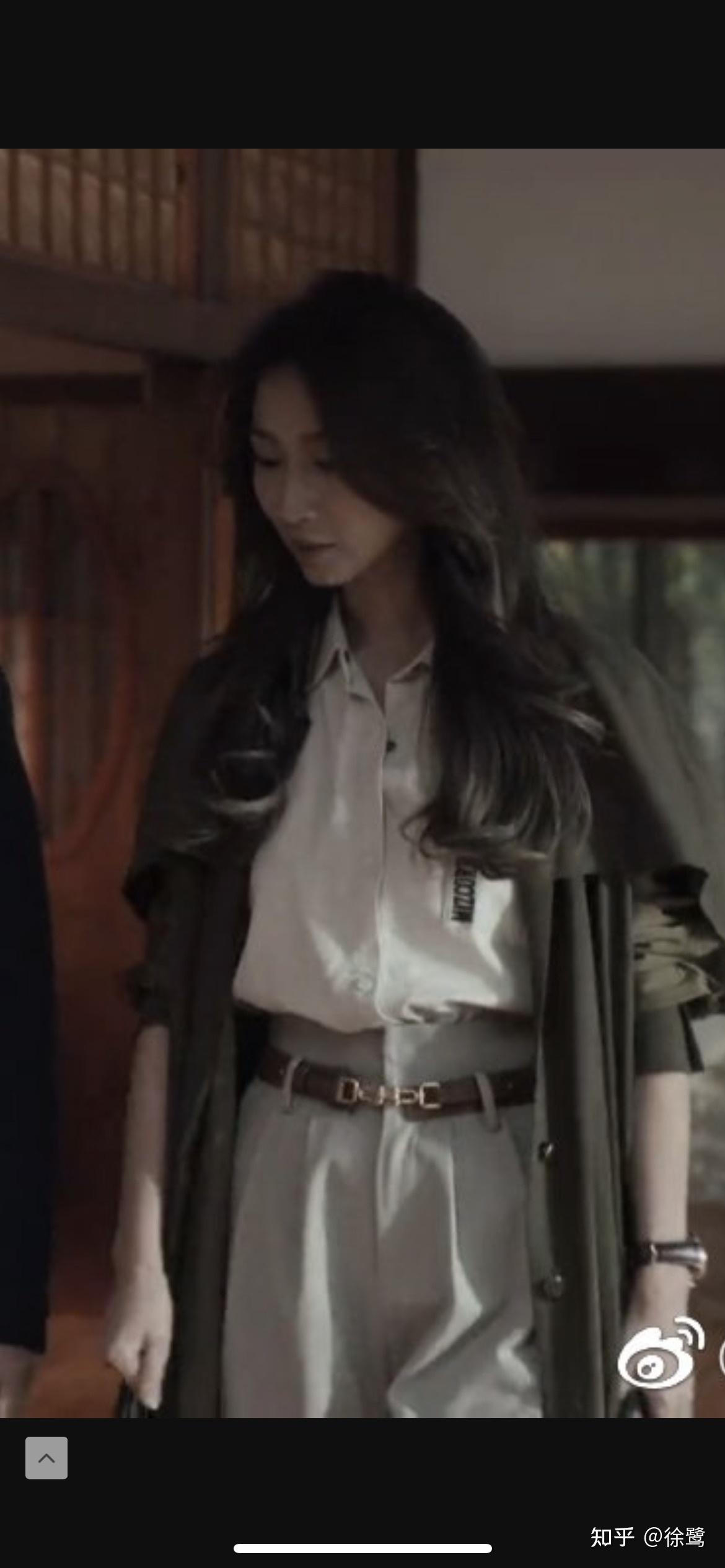 《扫黑风暴》中郑毅红(高明远收养的女儿)的哪些穿搭值得借鉴?