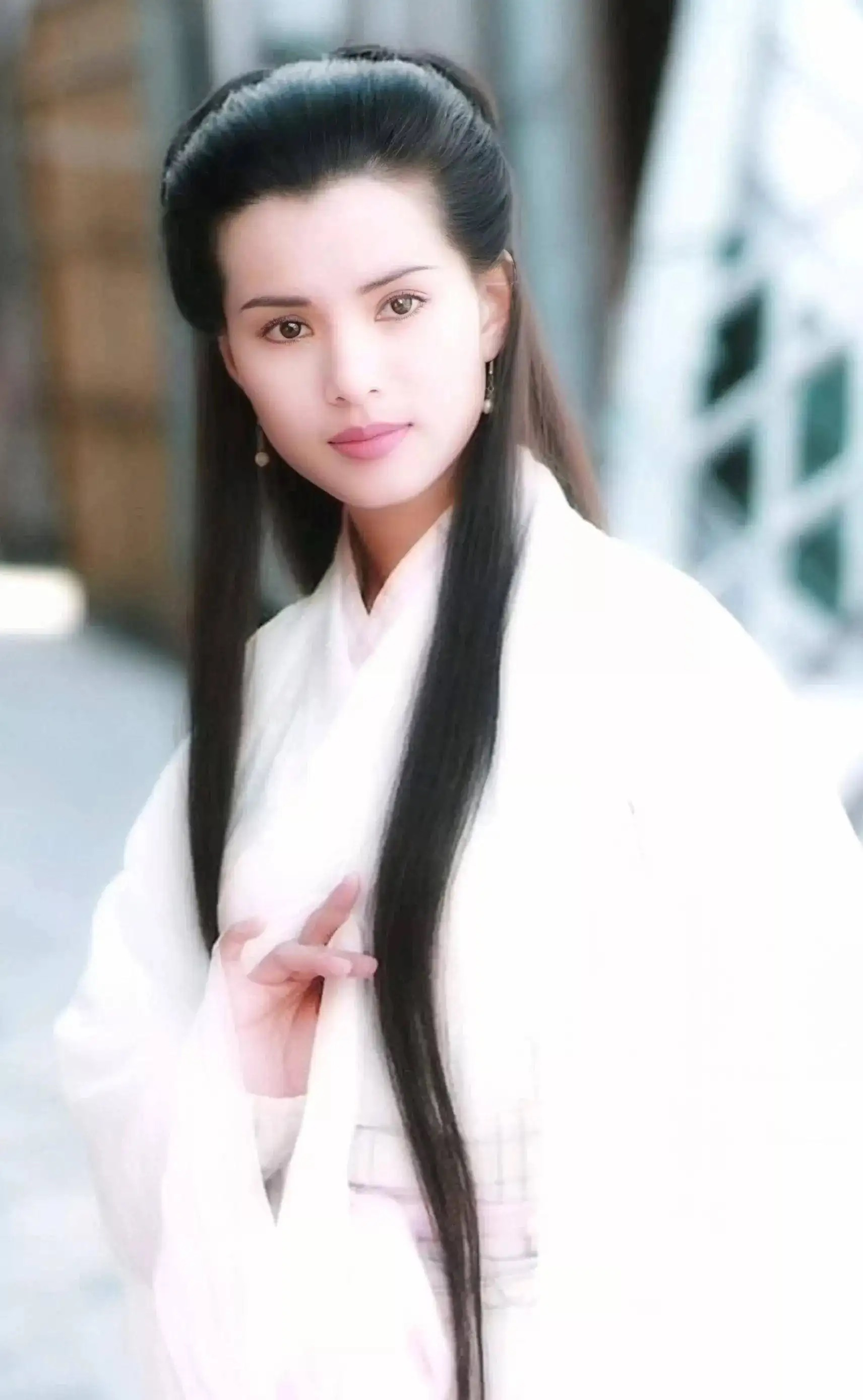 陈妍希扮演的小龙女怎么样? - 知乎