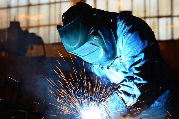 新型高效焊接方法 — 带极气体保护焊