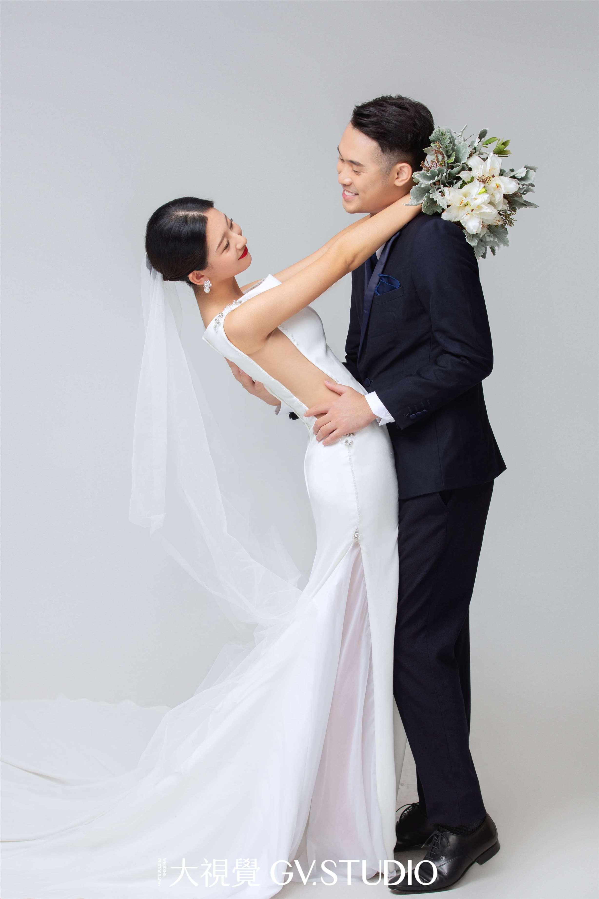 拍婚纱照衣服越多越好几套最合适