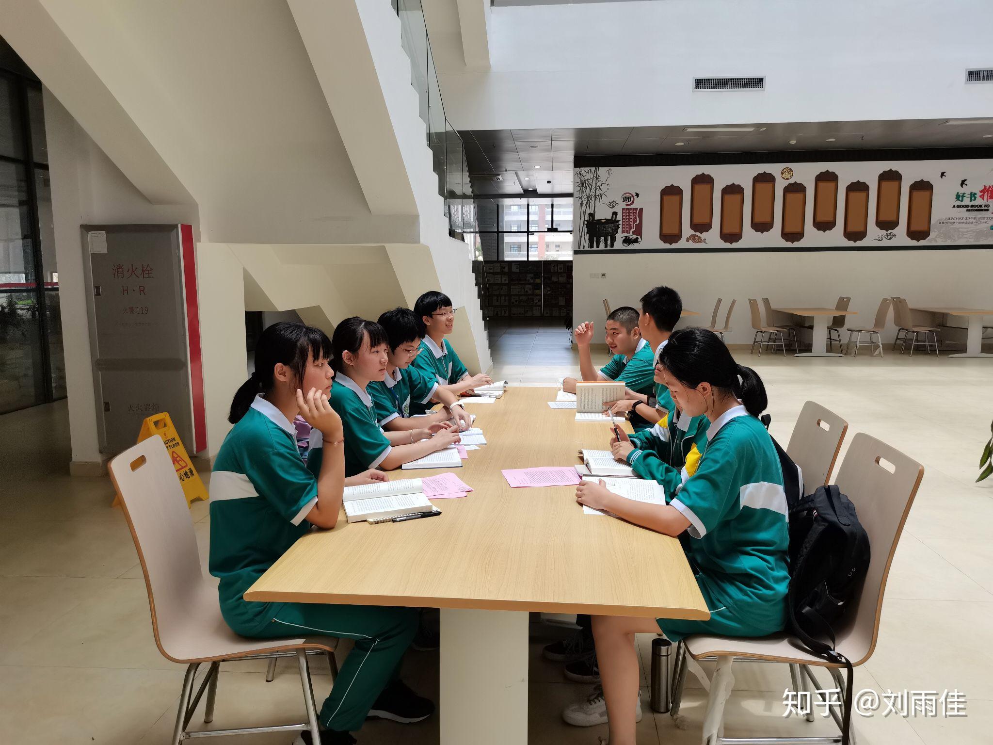 请问谁有秀全中学的照片