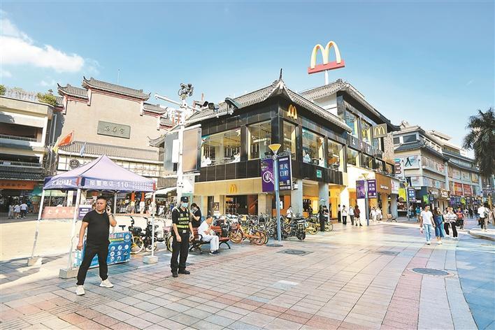 东门步行街从传统商业到国际消费中心,迎来蝶变与新生 - 知乎