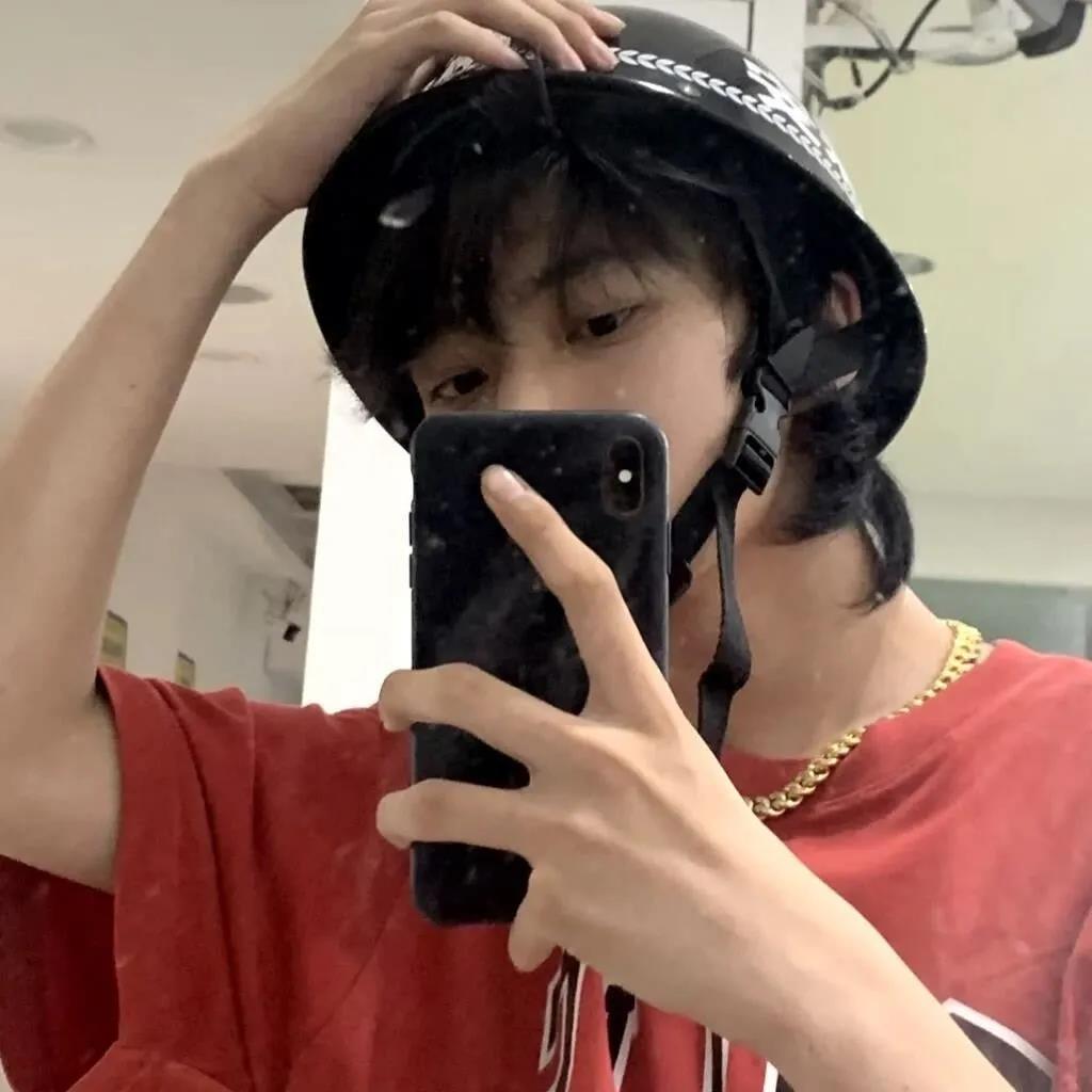 有没有清新脱俗的男头像