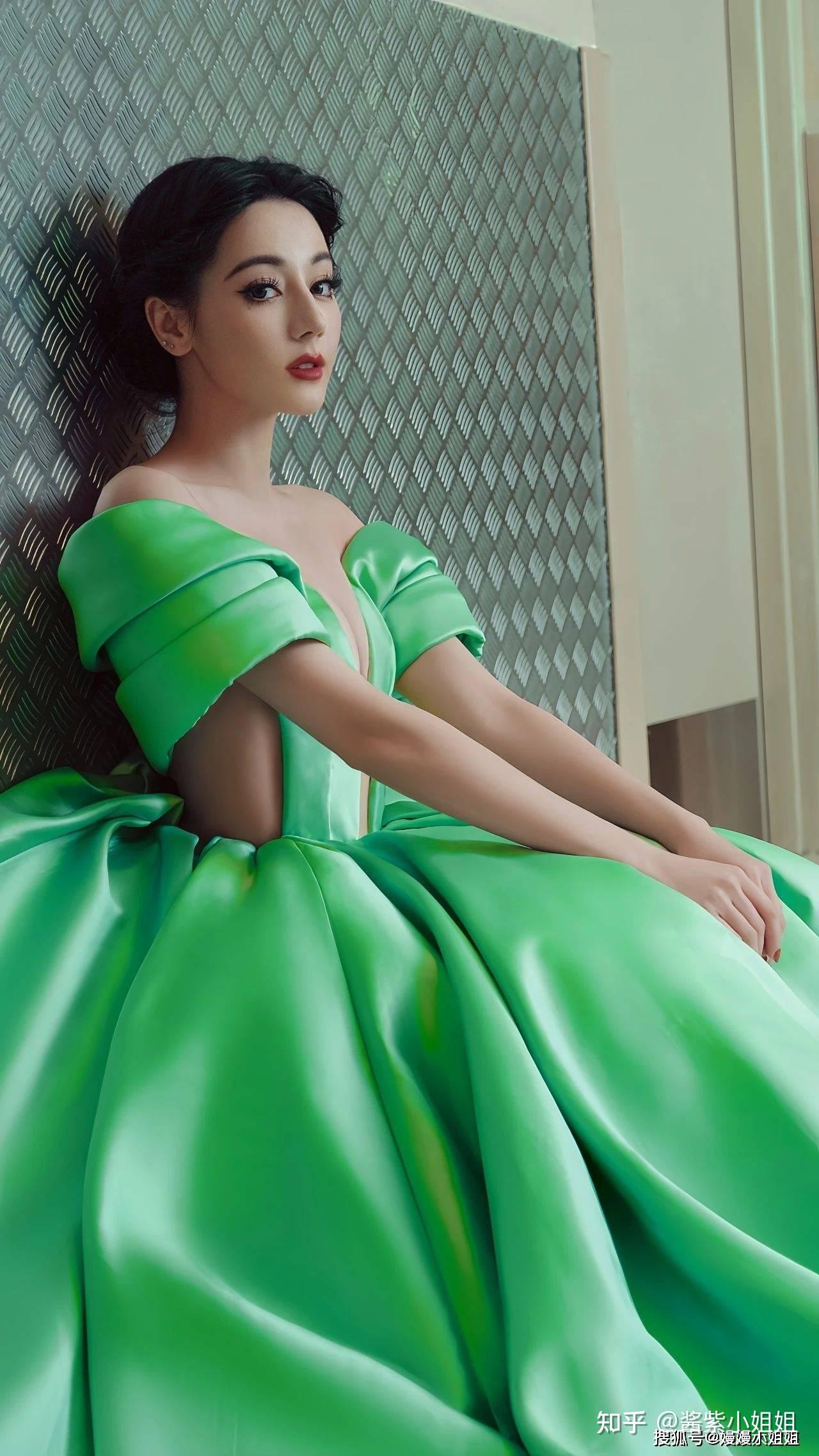 迪丽热巴最惊艳的礼服造型是哪一款?