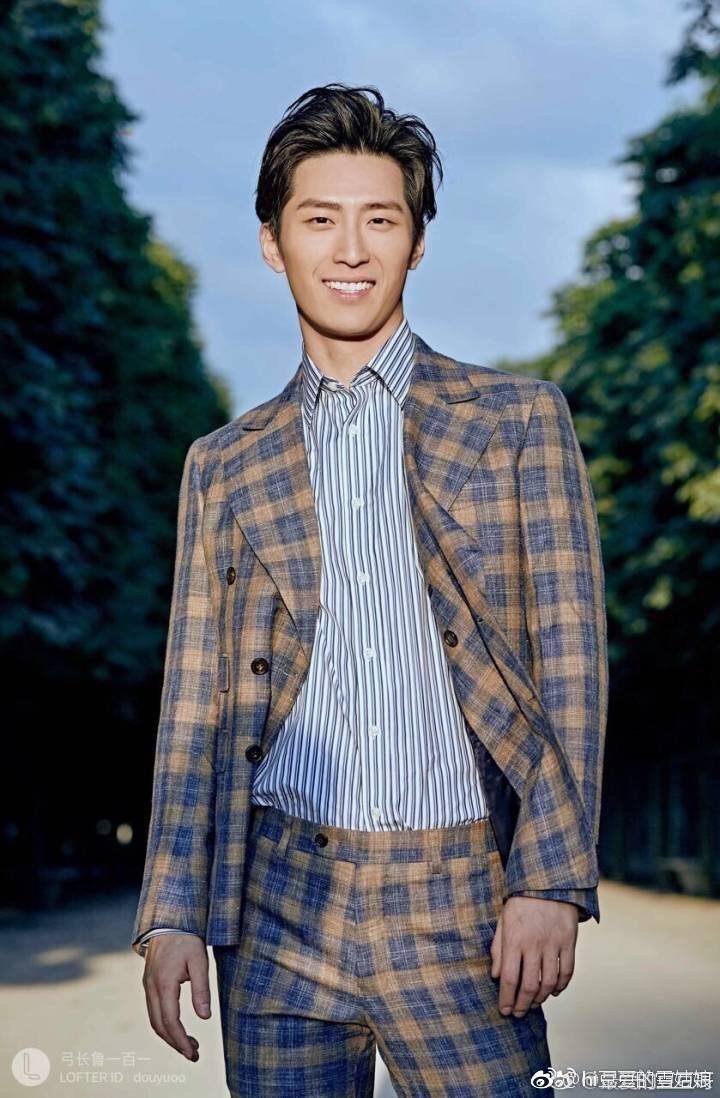 窦骁的美图或搞怪图有哪些?-窦骁帅照