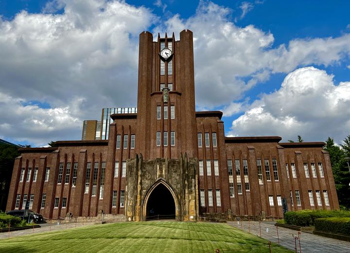 日本留学:文科生,理科生分别适合申请哪些热门专业?