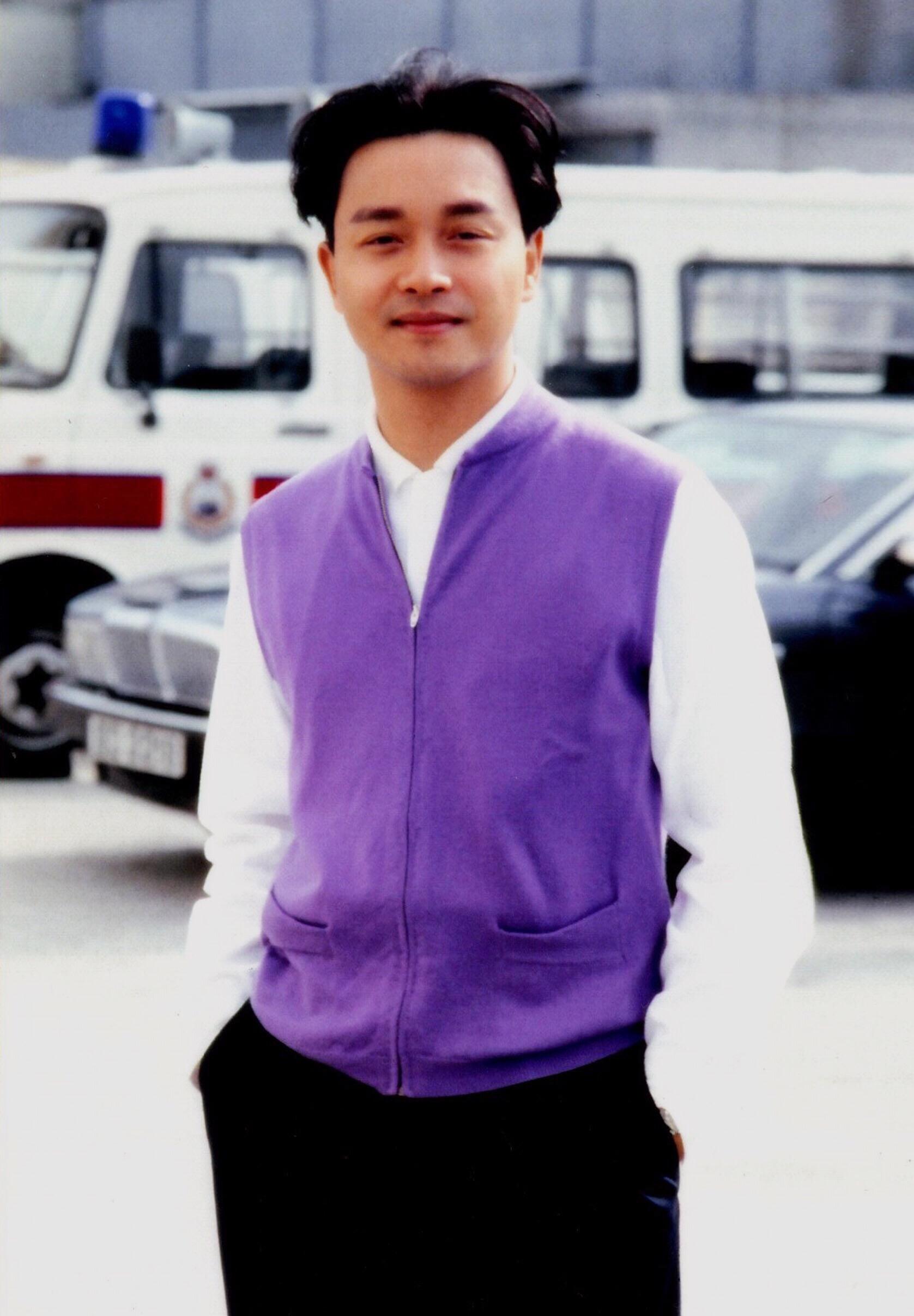 你认为张国荣最美的照片是哪一张? - 知乎