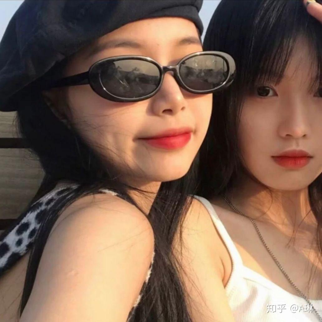 有没有比较甜的les情头就是百合头像