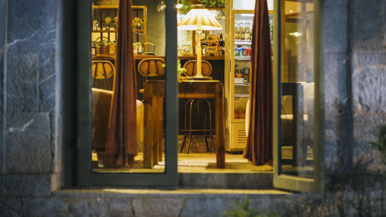 3. 落地窗安全护栏