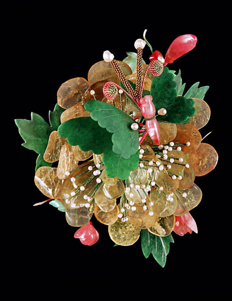 翡翠，乾隆让它“由石变玉”，慈禧让它昂贵到今天- 知乎