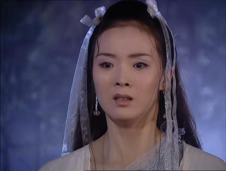 武林外史被养母害苦的白飞飞不过是为了复仇养出来的棋子