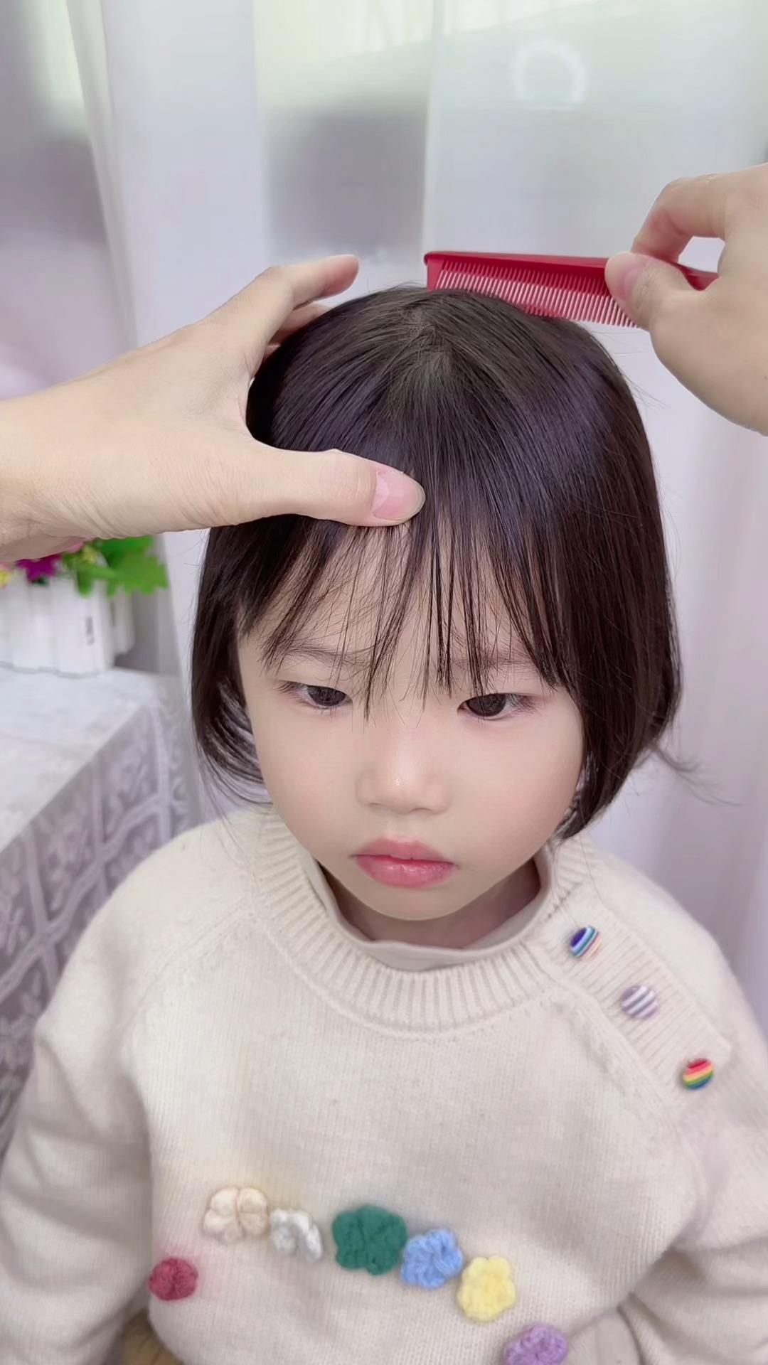 短发女宝3加2编发教程,家有女儿可以试试